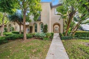 236 Terra Cotta in Irvine, CA - Building Photo
