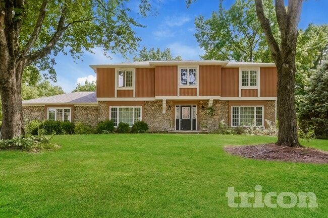 property at 7035 Montroff Cir