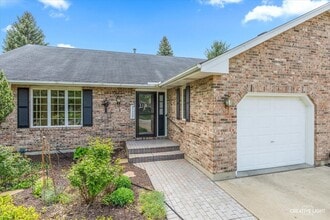 1090 First Street Unit in Batavia, IL - Building Photo - Building Photo