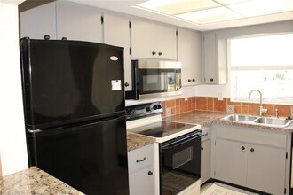 5062 Live Oak Cir in Bradenton, FL - Building Photo - Building Photo