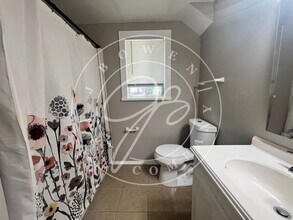 5638 Northview Dr in Sylvania, OH - Building Photo - Building Photo