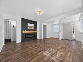 13 Blinker Ct in Middle River, MD - Building Photo - Building Photo