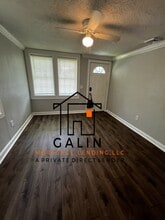 745 E Waldburg St in Savannah, GA - Building Photo - Building Photo