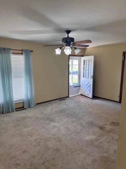 388 Gamewood Dr in Gahanna, OH - Foto de edificio - Building Photo