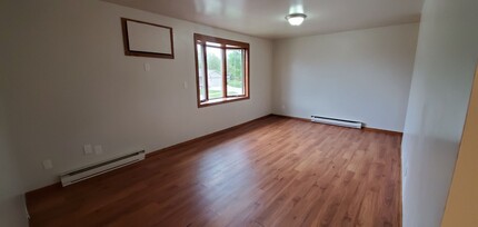 1425 N 9th Street in Manitowoc, WI - Building Photo - Interior Photo