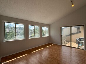 63 Perkins Dr in West Orange, NJ - Building Photo - Building Photo