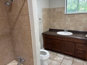 3210 Proswimmer St in Houston, TX - Building Photo - Building Photo