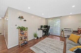 144 Kenrick St in Boston, MA - Building Photo - Building Photo