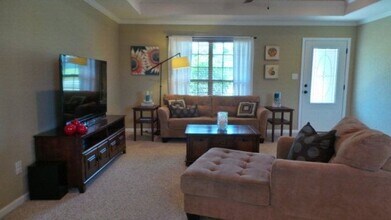 3913 Cobblestone Way in Valdosta, GA - Foto de edificio - Building Photo