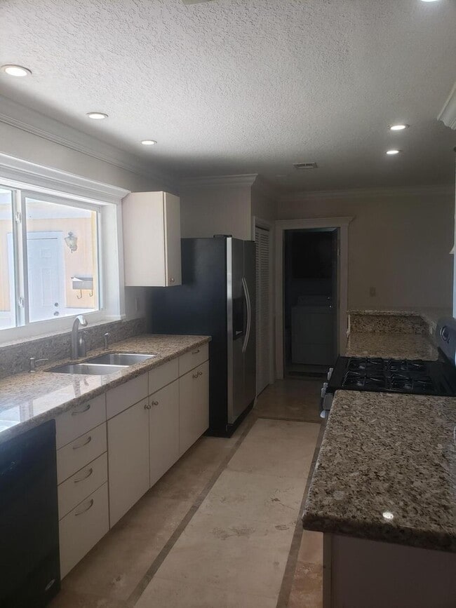 property at 812 Dogwood Rd