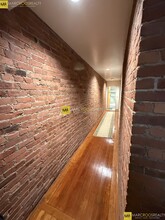 111 Gainsborough St, Unit 207 in Boston, MA - Building Photo - Building Photo