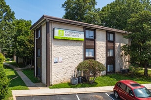 Driftwood Club Apartments in Wilmington, DE - Building Photo