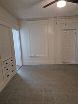 453 Maple Street in Manchester, NH - Building Photo