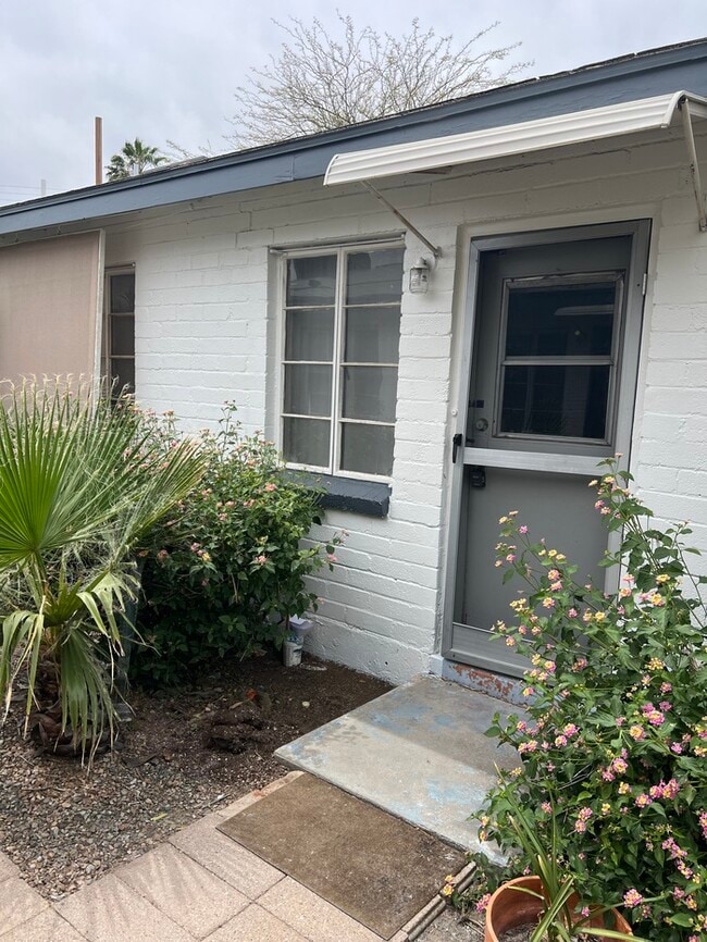 property at 2608 E Glenn St