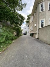 122 Winsor Ave, Unit 2 in Watertown, MA - Building Photo - Building Photo