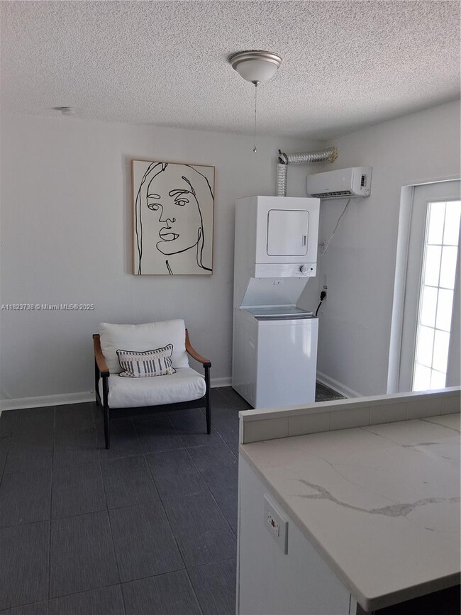 624 Allen Ave in Delray Beach, FL - Building Photo - Building Photo