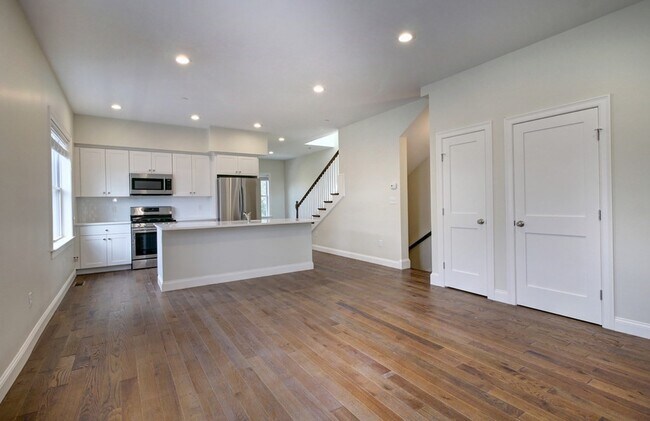 property at 4 Kemp St