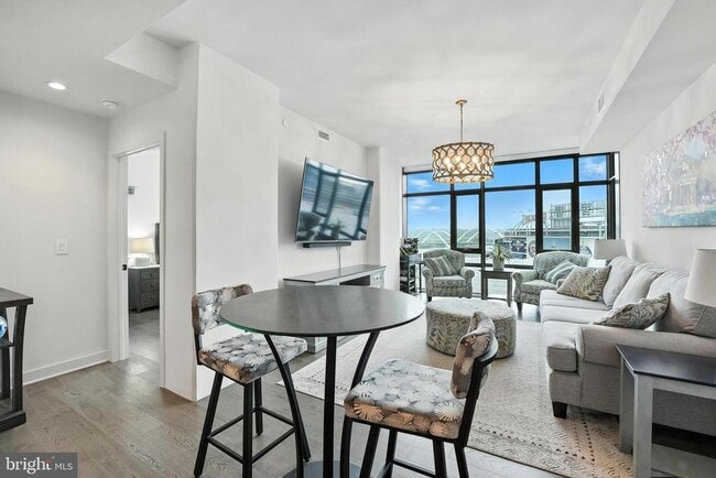 property at 70 N St SE