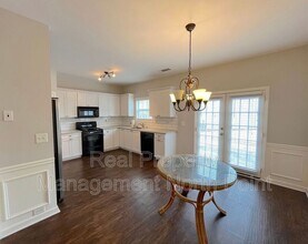 2048 Lakeshore Overlook Dr in Kennesaw, GA - Building Photo - Building Photo