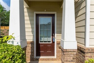 6210 Elmshorn Way in Alpharetta, GA - Building Photo - Building Photo