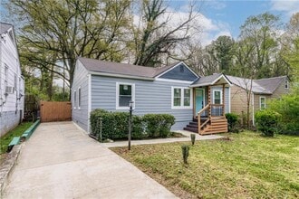 1288 Lorenzo Dr SW in Atlanta, GA - Building Photo - Building Photo