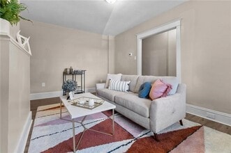 6517 Dean St in Pittsburgh, PA - Foto de edificio - Building Photo