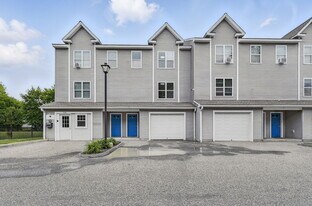 62 Chestnut St in Danbury, CT - Building Photo