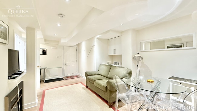 property at 1536 Beechlawn Dr