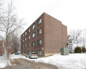 958 Wethersfield Ave in Hartford, CT - Building Photo - Building Photo