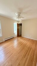 3030 N Oleander Ave in Chicago, IL - Building Photo - Building Photo