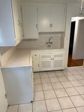 10913 Camarillo St, Unit 913 in North Hollywood, CA - Building Photo - Building Photo