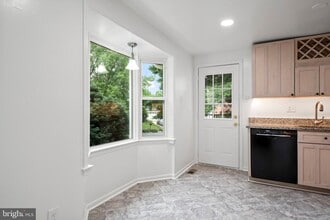 12629 Fantasia Dr in Herndon, VA - Building Photo - Building Photo