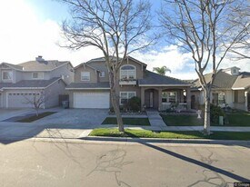 1753 Mills Dr in Los Banos, CA - Building Photo