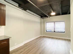 730 St Johns Ave in Highland Park, IL - Building Photo - Building Photo