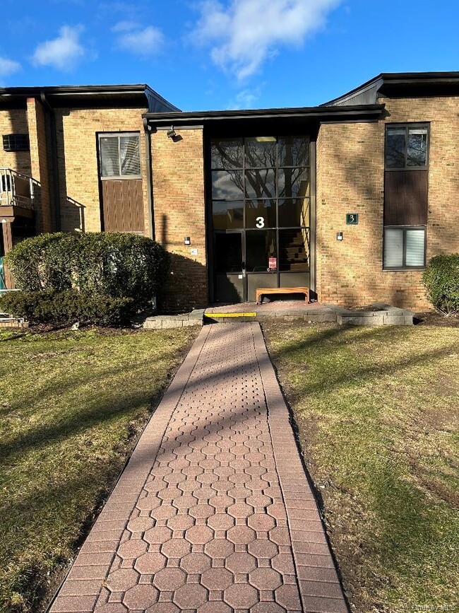 3 Charles Ln in Pomona, NY - Building Photo - Building Photo