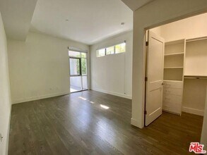 1232 Kings Rd in West Hollywood, CA - Building Photo - Building Photo