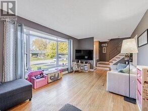 117 Eldomar Ave in Brampton, ON - Building Photo - Building Photo