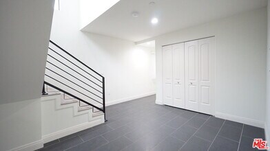 14403 Tiara St in Los Angeles, CA - Building Photo - Building Photo