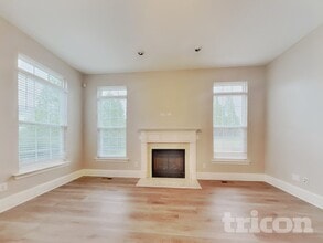 108 N Honey Locust Dr, Unit 3919 in Thomasville, NC - Foto de edificio - Building Photo