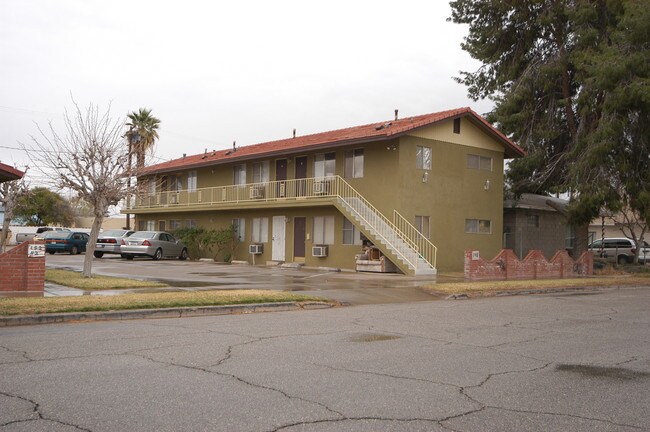 152 N 2nd St in Blythe, CA - Foto de edificio - Building Photo