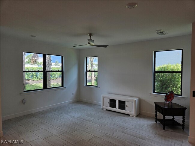 property at 4094 Sonoma Oaks Wy
