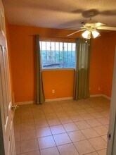 8911 Mobud Dr in Houston, TX - Building Photo - Building Photo