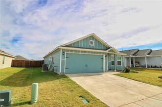 11740 Marcellus Wy in Justin, TX - Building Photo - Building Photo