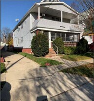 11317 Nelson Ave, Unit Downstairs in Cleveland, OH - Building Photo