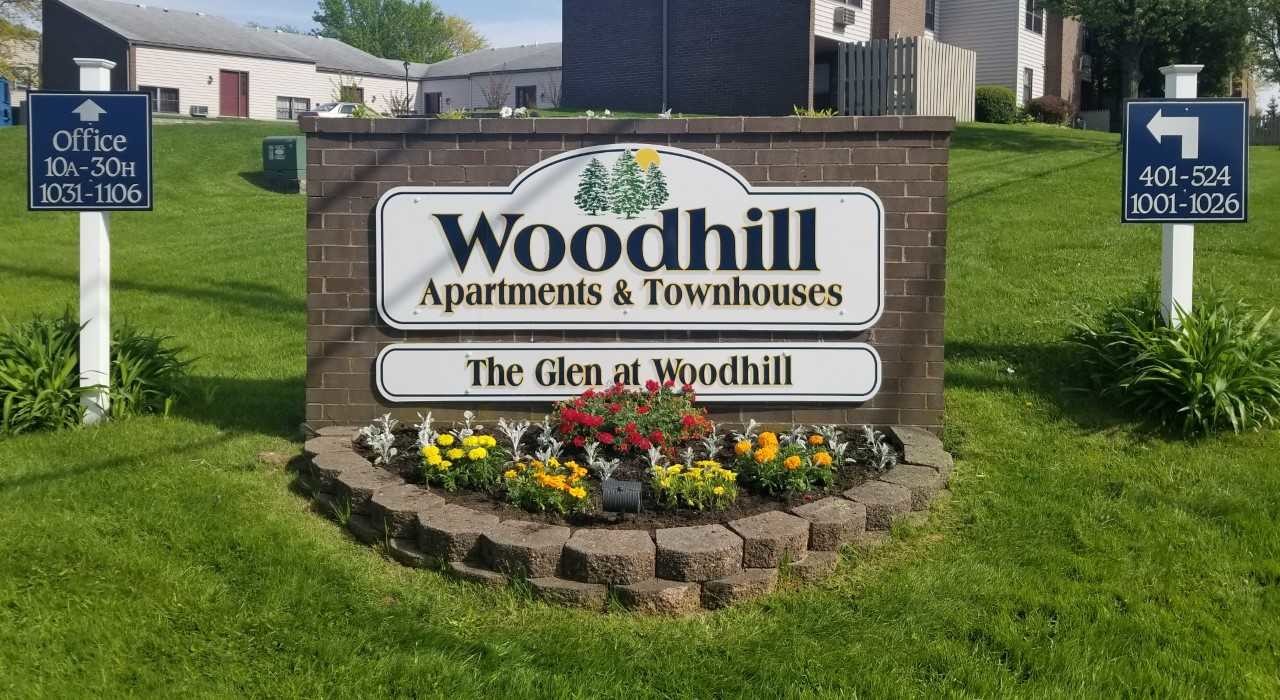 Woodhill in Newark, NY - Foto de edificio