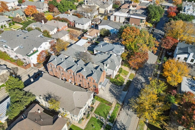 property at 4111 Herschel Ave