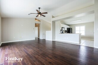 3186 Desoto Dr in Punta Gorda, FL - Foto de edificio - Building Photo