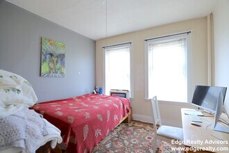 1560 Commonwealth Ave, Unit 7 in Boston, MA - Foto de edificio - Building Photo
