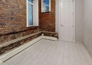 East 25th Street in New York, NY - Building Photo - Building Photo