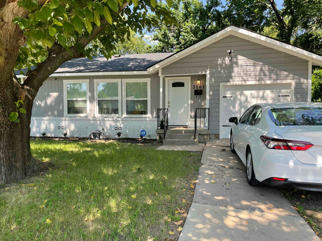 property at 3561 Beverly Dr